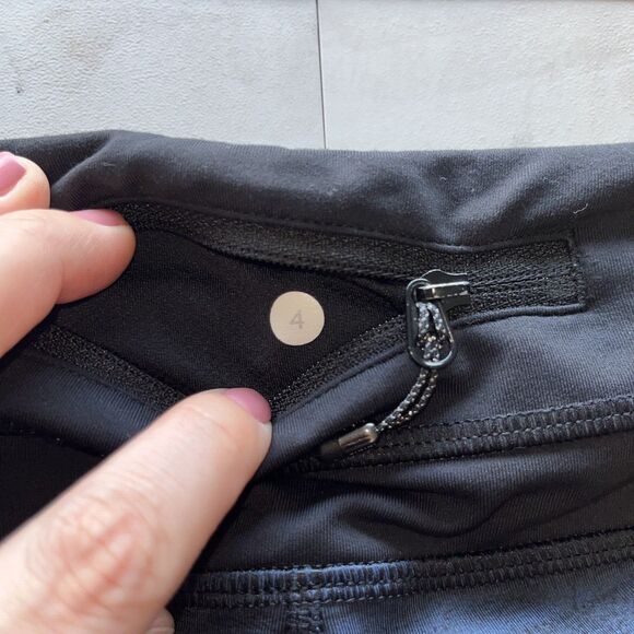 Lululemon Women's 4 Run Inspire Crop 2 Full On Luxtreme MeshGood Vibes Deep Navy - Picture 7 of 11